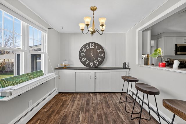 12 Fairview Heights, Cromwell, CT 06416