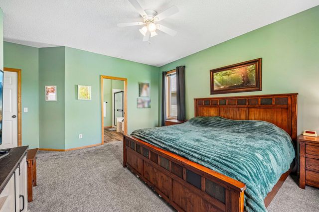 19332 Embers Avenue, Farmington, MN 55024