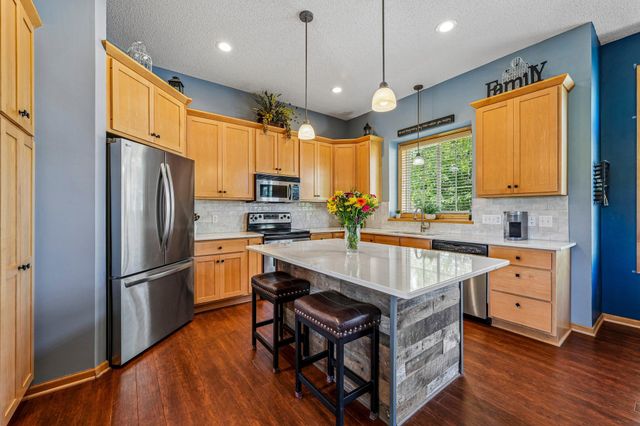 19332 Embers Avenue, Farmington, MN 55024