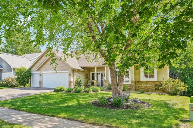 19332 Embers Avenue, Farmington, MN 55024