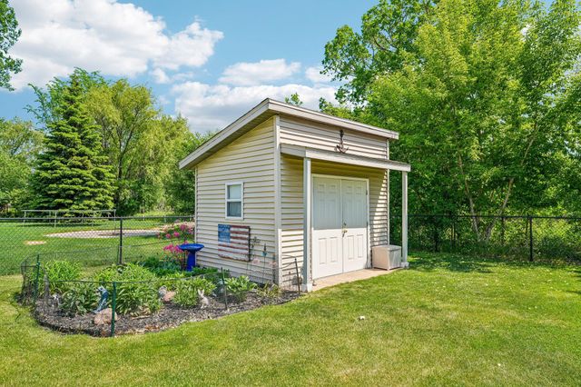 19332 Embers Avenue, Farmington, MN 55024