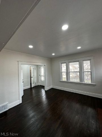 10601 Almira Avenue 2, Cleveland, OH 44111