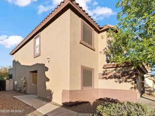 726 W Calle Ormino, Sahuarita, AZ 85629