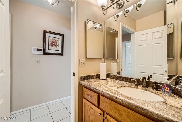 8225 Bermuda Beach Drive, Las Vegas, NV 89128