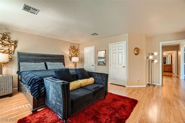 8225 Bermuda Beach Drive, Las Vegas, NV 89128