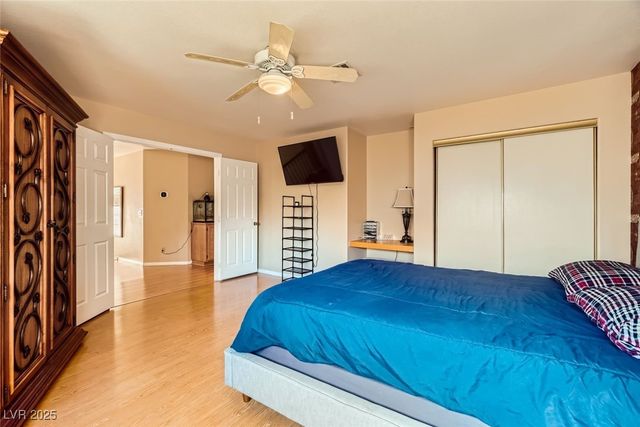 8225 Bermuda Beach Drive, Las Vegas, NV 89128