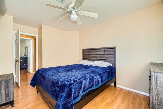 8225 Bermuda Beach Drive, Las Vegas, NV 89128