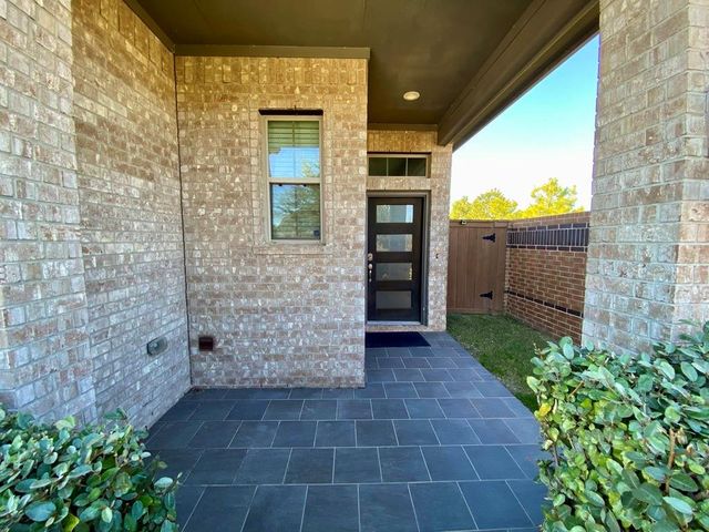 7043 Coneflower Creek Court, Katy, TX 77493