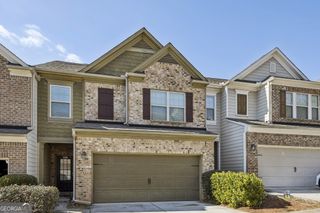 990 Parkside Wood Court, Lawrenceville, GA 30043