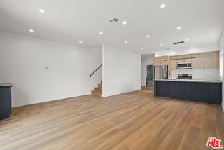 4527 W 17th Street, Los Angeles, CA 90019