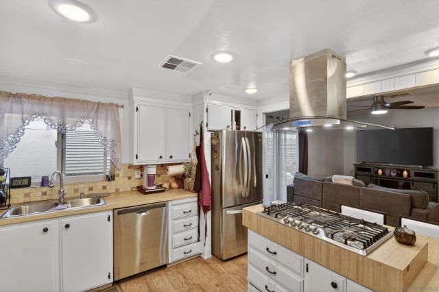 3340 Del Sol Blvd SPC 136, San Diego, CA 92154