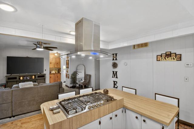 3340 Del Sol Blvd SPC 136, San Diego, CA 92154