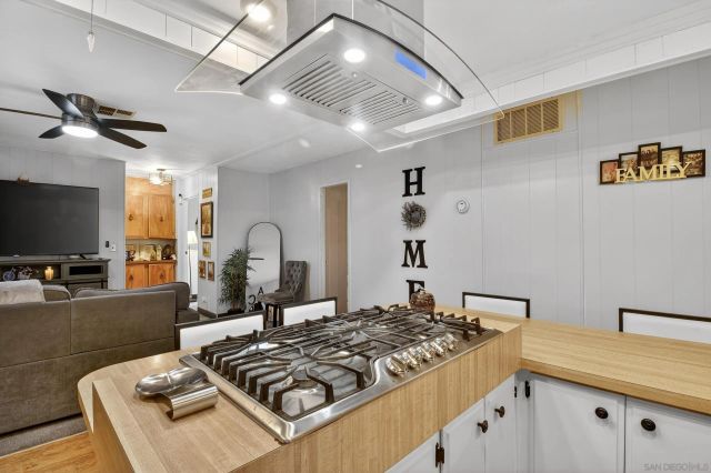 3340 Del Sol Blvd SPC 136, San Diego, CA 92154