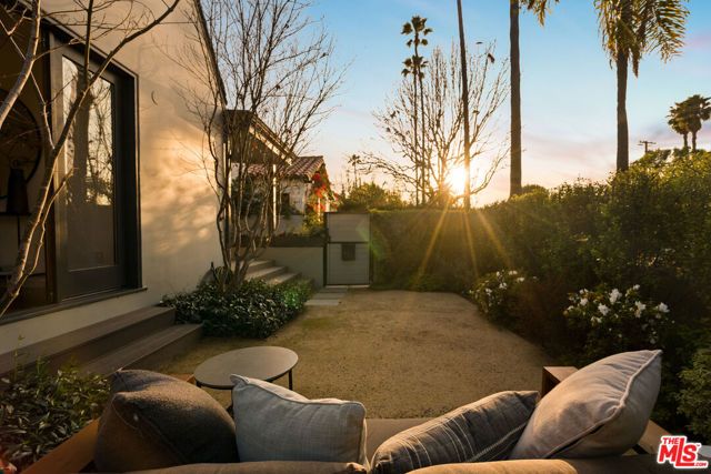 1126 Grant Avenue, Venice (los Angeles), CA 90291