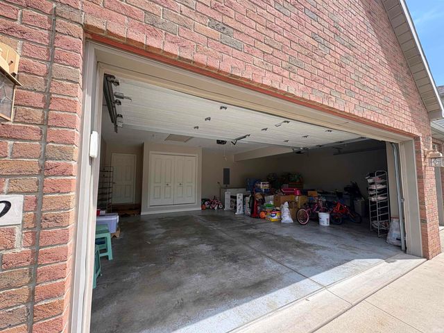 3000 Waterford Lane, Muncie, IN 47304