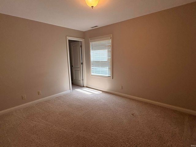 3000 Waterford Lane, Muncie, IN 47304