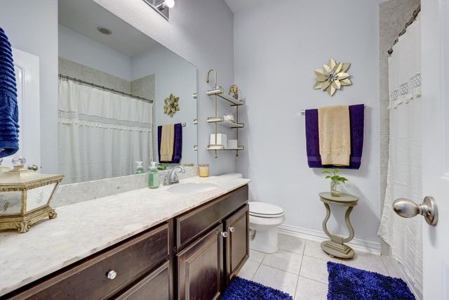 422 BeTony LOOP, Buda, TX 78610