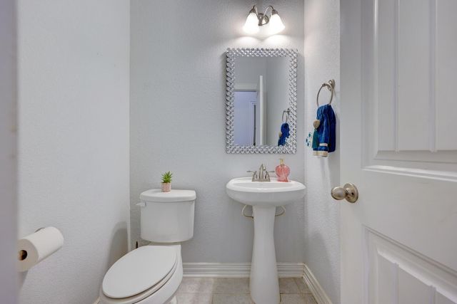 422 BeTony LOOP, Buda, TX 78610