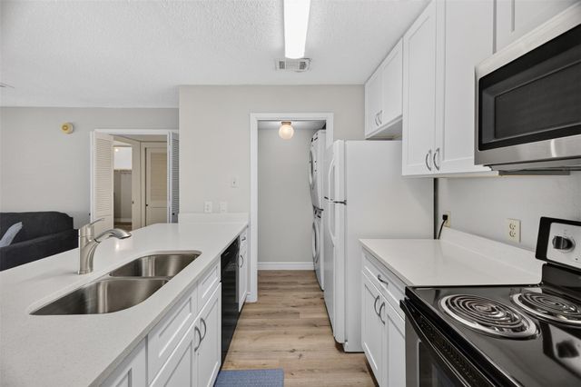 3115 Helms ST 314, Austin, TX 78705