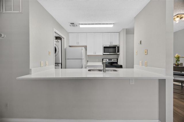 3115 Helms ST 314, Austin, TX 78705