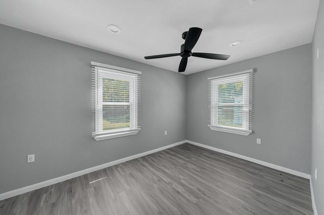 7323 Farnsworth Street, Houston, TX 77022