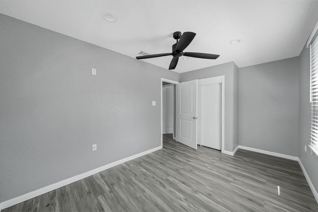 7323 Farnsworth Street, Houston, TX 77022