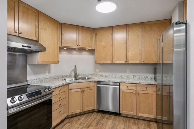 3131 Excelsior Boulevard 212, Minneapolis, MN 55416
