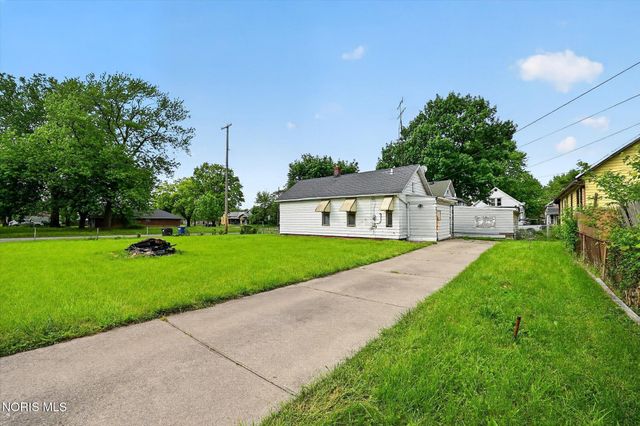 2938 Chase Street, Toledo, OH 43611