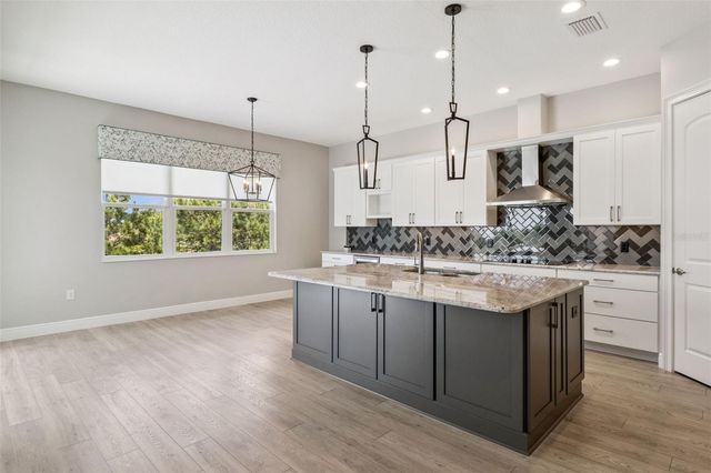 5132 GREENS DRIVE, Lady Lake, FL 32159