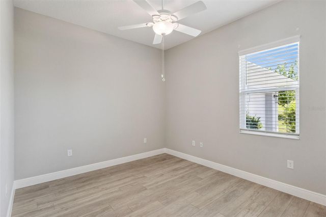 5132 GREENS DRIVE, Lady Lake, FL 32159