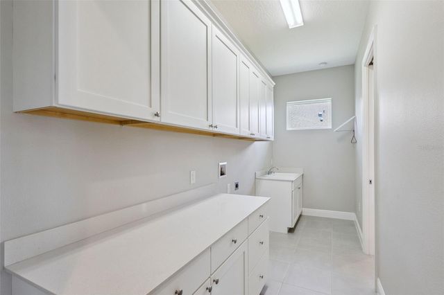 5132 GREENS DRIVE, Lady Lake, FL 32159