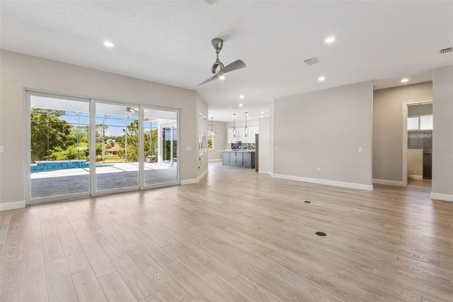 5132 GREENS DRIVE, Lady Lake, FL 32159