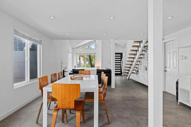 1420 Flair Drive, Encinitas, CA 92024