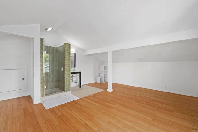 1420 Flair Drive, Encinitas, CA 92024