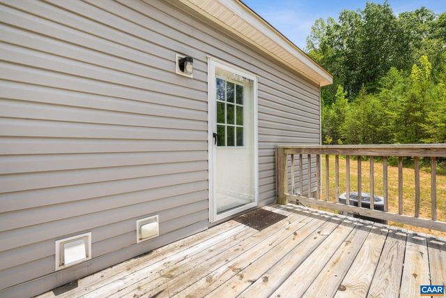 1920 WALTONS STORE RD, Louisa, VA 23093
