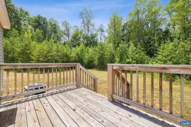 1920 WALTONS STORE RD, Louisa, VA 23093