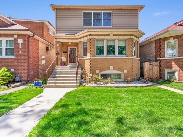 2642 N 78th Avenue, Elmwood Park, IL 60707