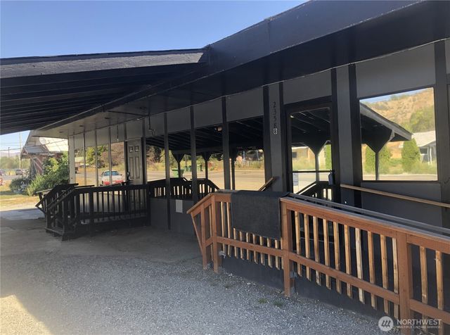 2358 A,B,C Elmway, Okanogan, WA 98840