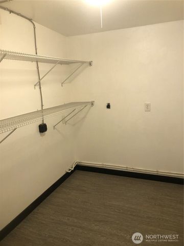 2358 A,B,C Elmway, Okanogan, WA 98840