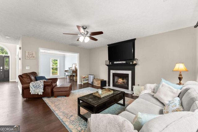 1165 Evergreen Oak Way, Dacula, GA 30019