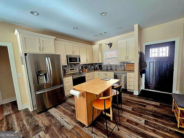 1063 Damascus Road, Ball Ground, GA 30107