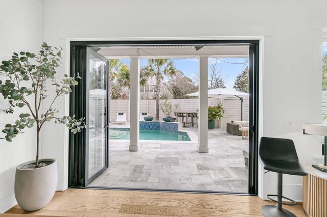 1100 Poplar Tree Drive, Mount Pleasant, SC 29464