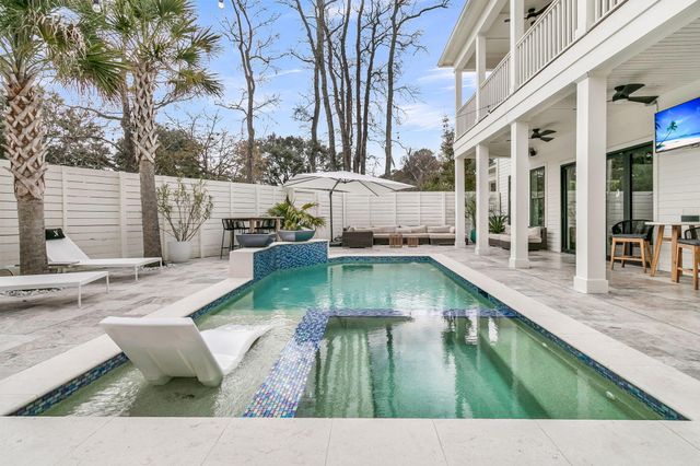 1100 Poplar Tree Drive, Mount Pleasant, SC 29464