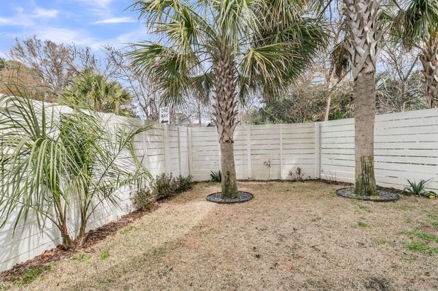 1100 Poplar Tree Drive, Mount Pleasant, SC 29464