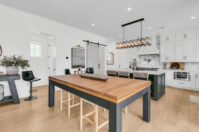 1100 Poplar Tree Drive, Mount Pleasant, SC 29464