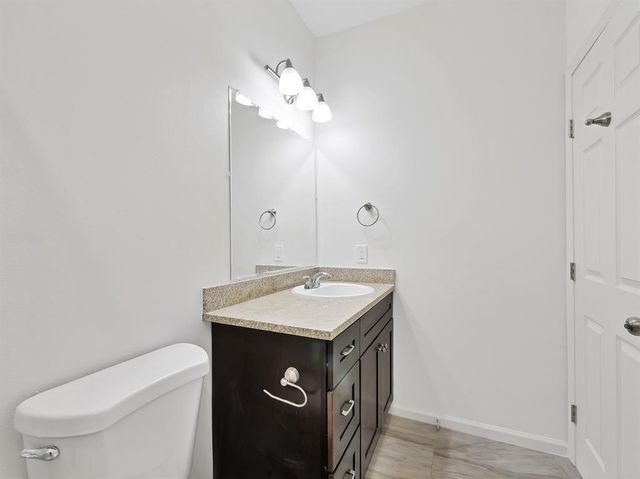 226 Woodbridge Lane, Pasadena, TX 77502