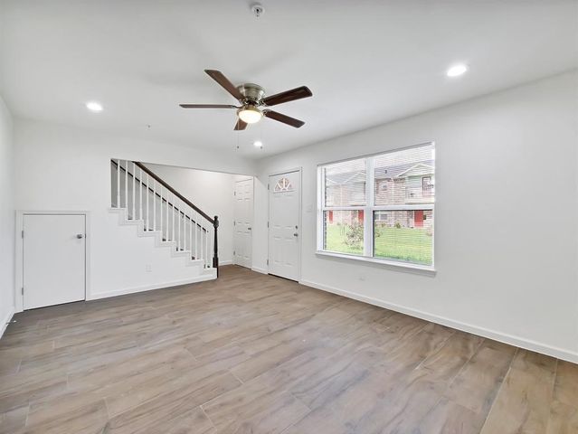 226 Woodbridge Lane, Pasadena, TX 77502