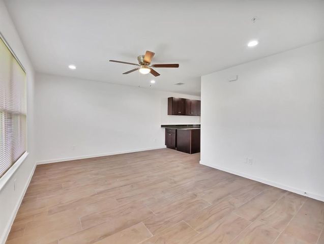 226 Woodbridge Lane, Pasadena, TX 77502