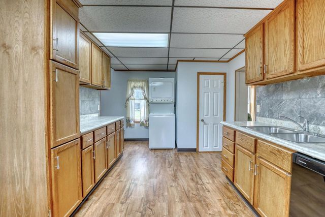 4325 W Grange AVENUE, Greenfield, WI 53220