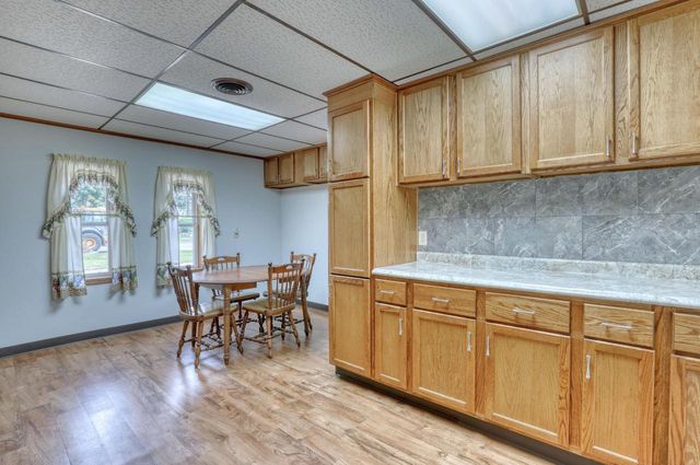 4325 W Grange AVENUE, Greenfield, WI 53220